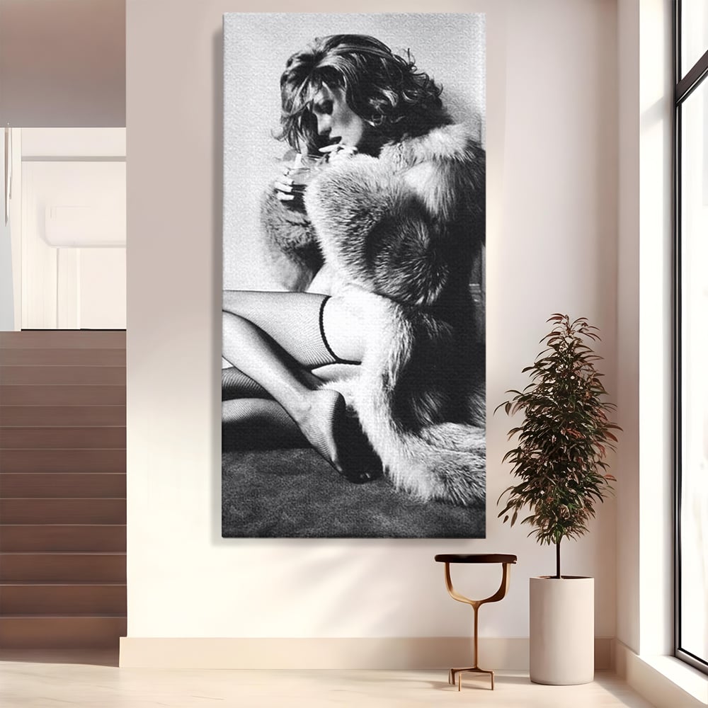Tablou canvas cu tablou portret femeie retro cu blana, fara rama, pe sasiu de lemn